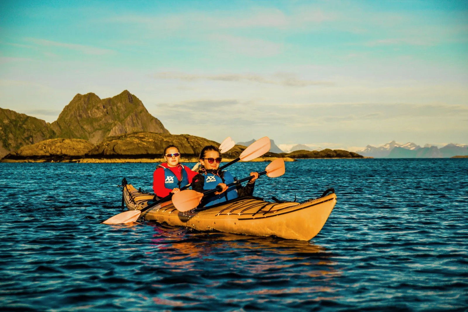 Evening kayaking svolvaer lofoten xxlofoten 23